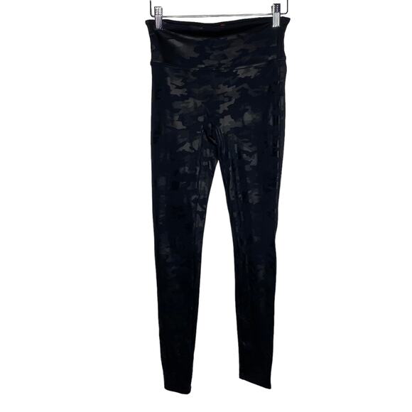 SPANX Pants - Spanx‎ Womens Size Small Black Faux Leather Camo Leggings Pants Pull On Stretch